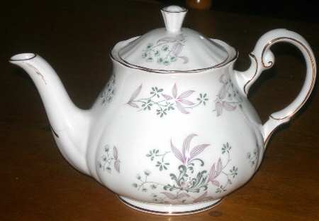 8366 Teapot & Lid