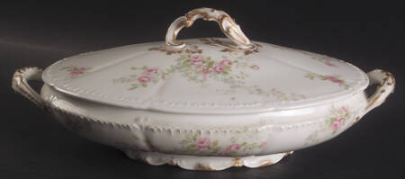 CHF1361 Oval Covered Vegetable