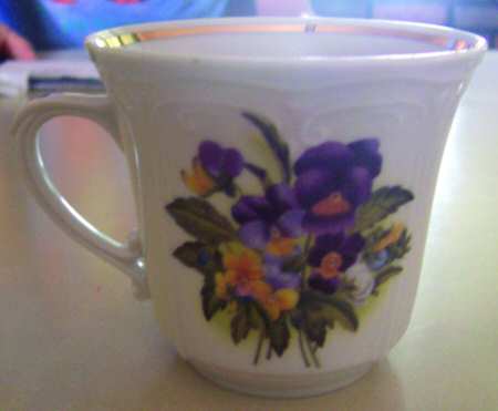 CHZ38 Footed Cup