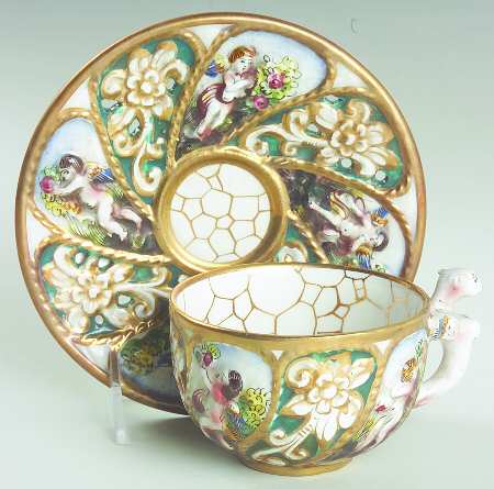 712-669 Flat Cup & Saucer Set
