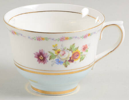 CLC91 Footed Cup