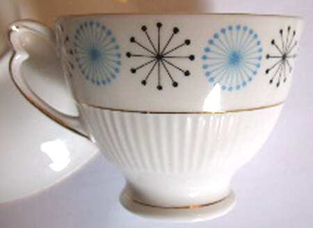 6881 Footed Cup