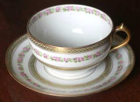 CHF1179 Flat Cup & Saucer Set
