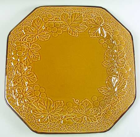 Bordeaux Gold 16" Square Serving Platter