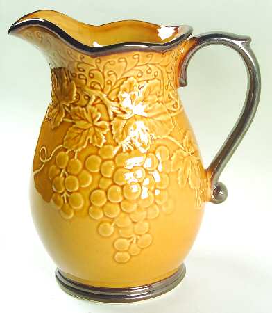 Bordeaux Gold 84 Oz Pitcher
