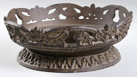 Renaissance Ivory Metal Stand for 12" Salad Serving Bowl