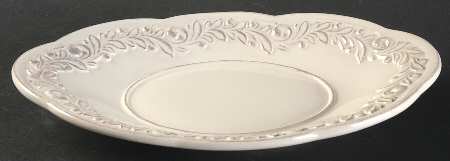 Renaissance Ivory Underplate for Gravy Boat