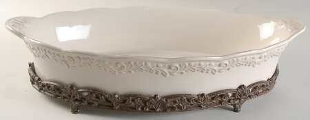 Renaissance Ivory 18" Oval Baker W/Metal Stand