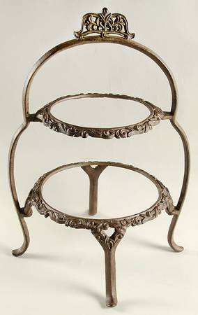 Renaissance Ivory 2 Tier Metal Plate Holder