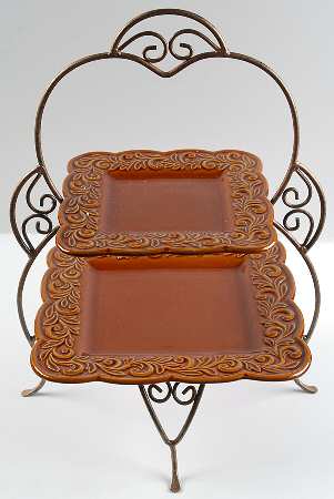 Venetian 2 Tier Metal Plate Holder & Plates