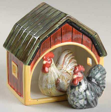 Rooster Inn Figural Salt and Pepper Tray Set