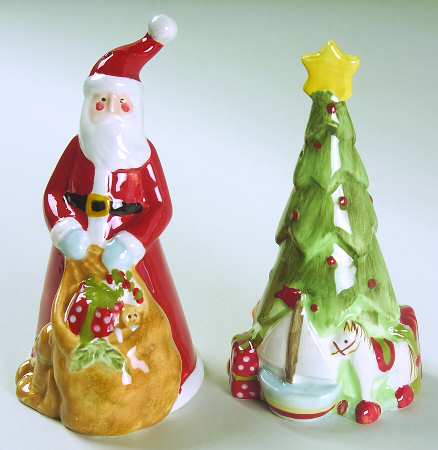 Santa Wishes Figural Salt & Pepper Set