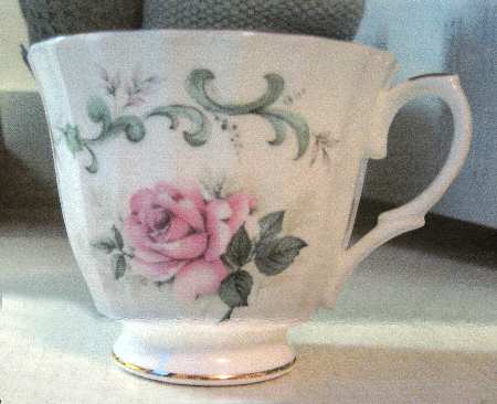 CVI5 Footed Cup