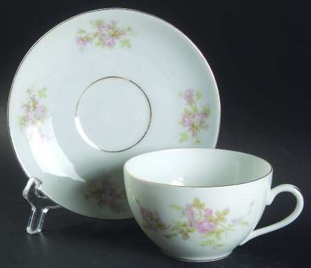 7872 Flat Cup & Saucer Set