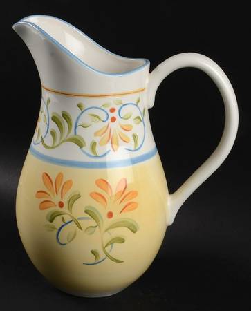 CLR42 80 Oz Pitcher