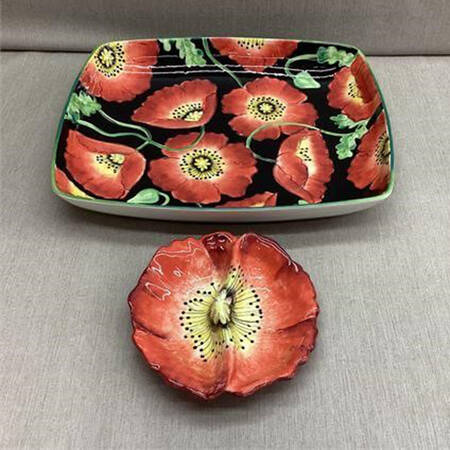 Poppies 2 Piece Chip & Divided Dip Set