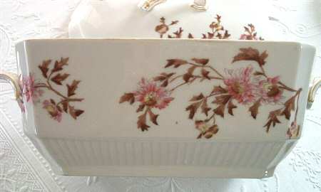 CHF1404 Tureen &  Lid