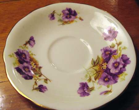 889-52 Saucer