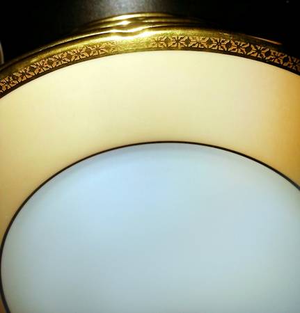 9159 by Coalport