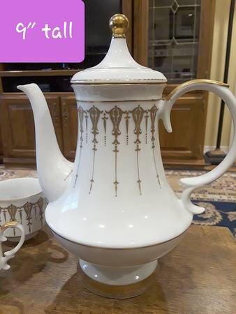 Contessa Coffee Pot & Lid