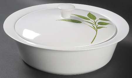 Culinary Herbs 2.25 Qt Round Covered Casserole