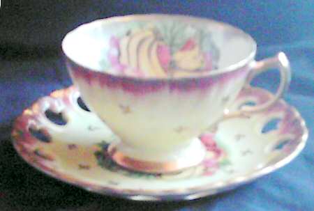 CDG2 Footed Cup & Saucer Set