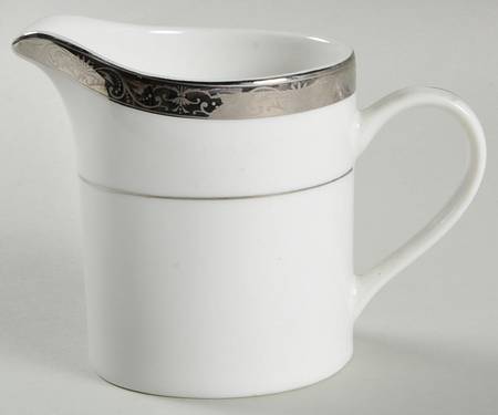CFN2 Creamer by Command Performance