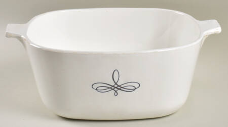 Black Trefoil 2.5 Quart Square Casserole No Lid