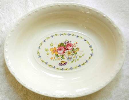 CRO331 8" Oval Vegetable Bowl