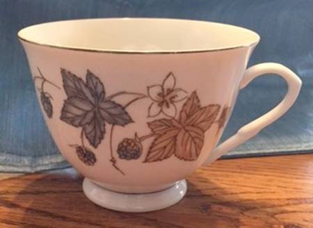 CX433 Footed Cup
