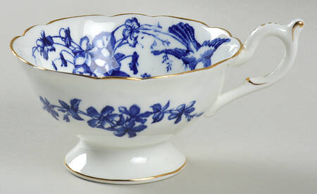 COA168 Footed Cup