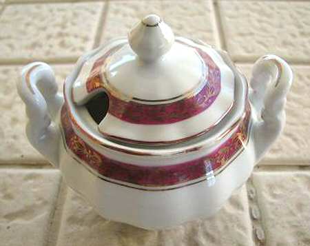 CIL48 Sugar Bowl & Lid