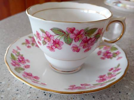 6760 Footed Cup & Saucer Set