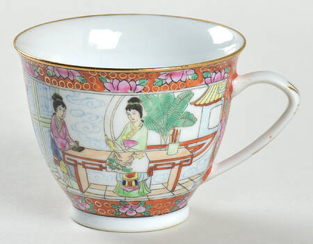 CX443 Footed Cup