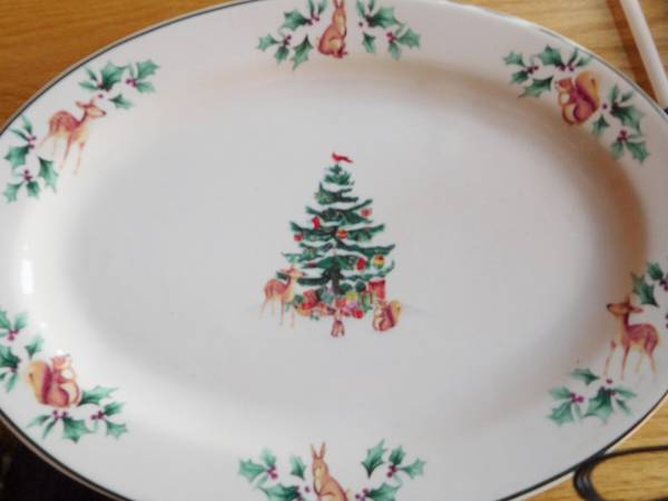 Woodland Christmas (Not Embossed) 14" Oval Serving Platter