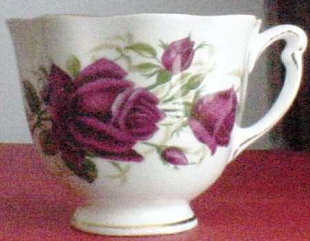 9576 Footed Cup