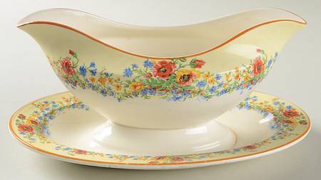 CRD214 Gravy Boat with Attached Underplate