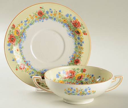 CRD214 Footed Cream Soup Bowl & Saucer Set
