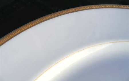 CMT124 Dinner Plate