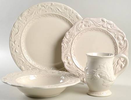 Firenze Ivory 32 Piece Estate Set