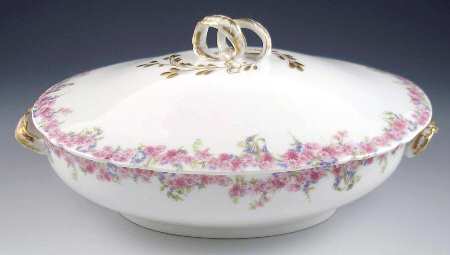 CHF1495 Oval Covered Vegetable