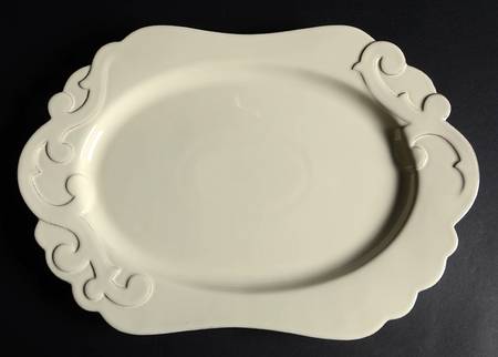 Arabesque Cream 17" Oval Serving Platter