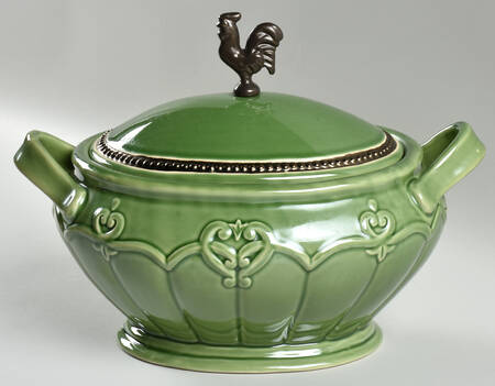 Elegant Rooster Oval Covered Vegetable