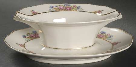 Schleiger 1333-2 Gravy Boat with Attached Underplate