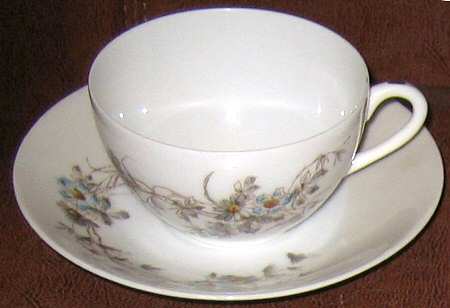 Schleiger 1301-1 Flat Cup & Saucer Set