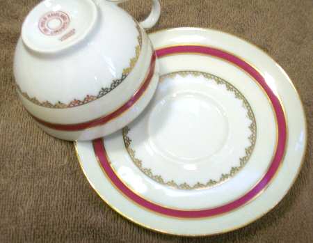 CHF1535 Flat Cup & Saucer Set