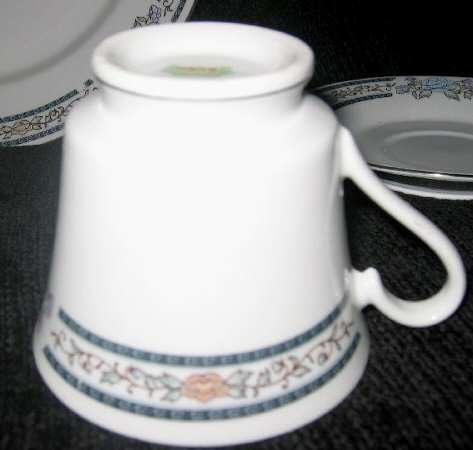 CX505 Footed Cup