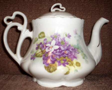 16549 Teapot & Lid