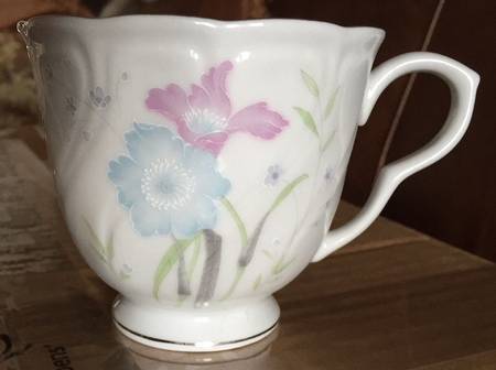 CCC7 Footed Cup