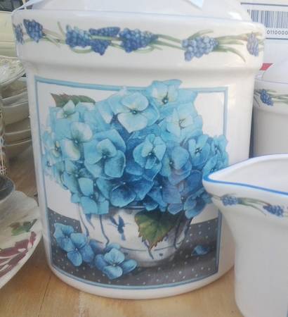 Blue Skies Large Canister & Lid